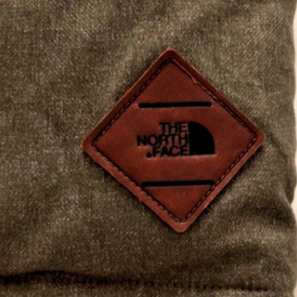 ⚜️THE NORTH FACE BARRONS LAKE VEST, TNF Green_NWT - Picture 5 of 6